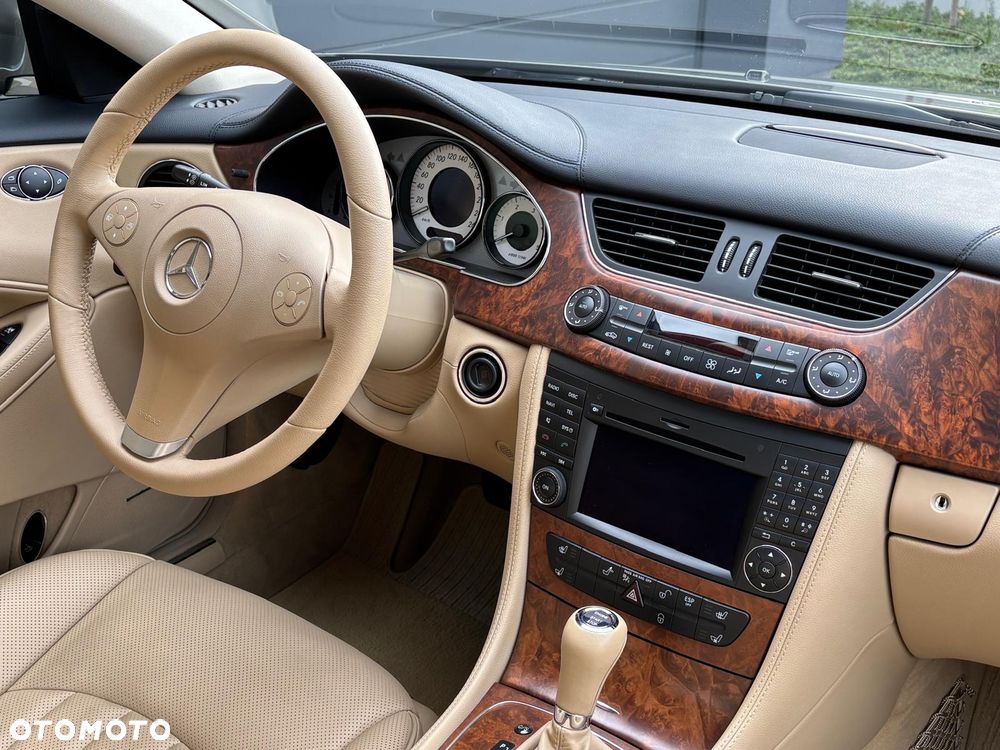 Mercedes-Benz CLS 320 CDI - 15