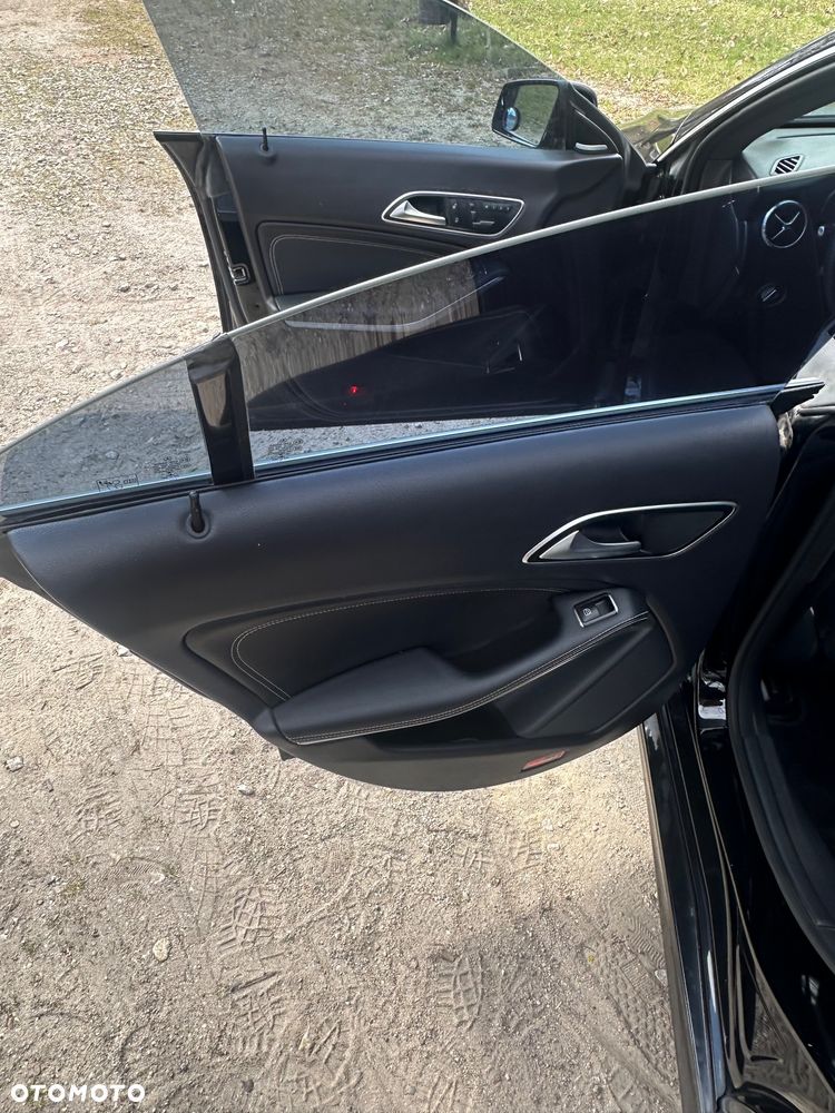 Mercedes-Benz CLA 250 4-Matic - 15