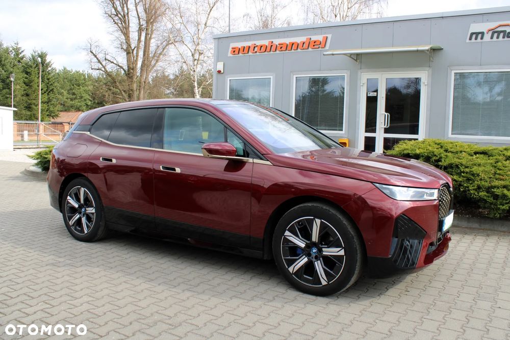 BMW iX xDrive40 76.6kWh - 1