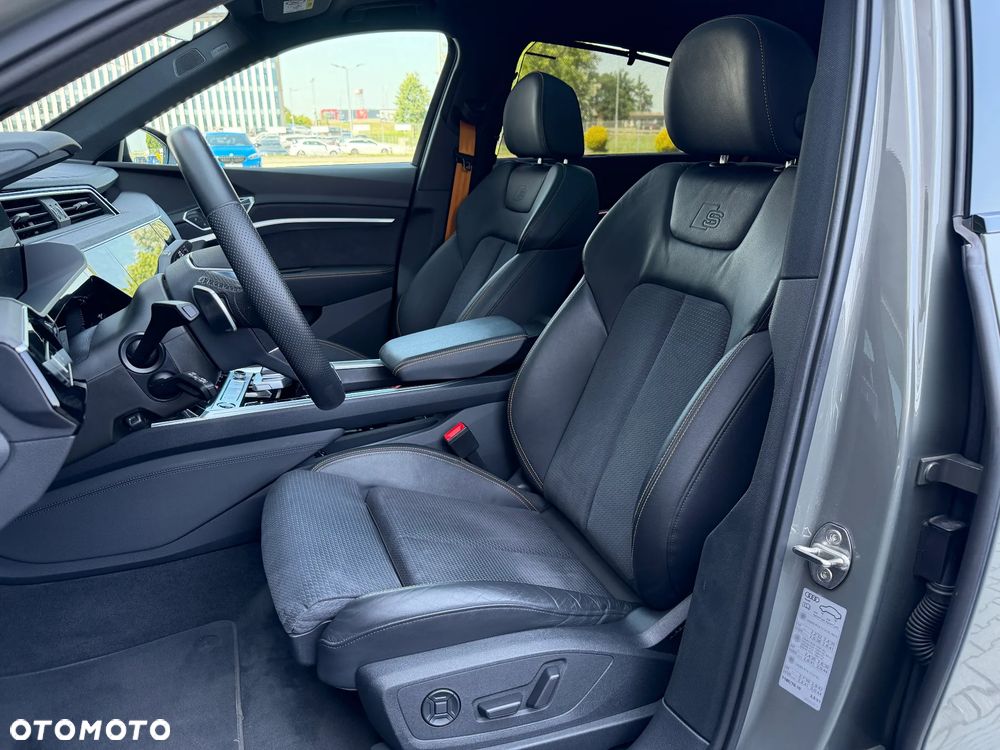 Audi e-tron 55 Quattro S Line - 15