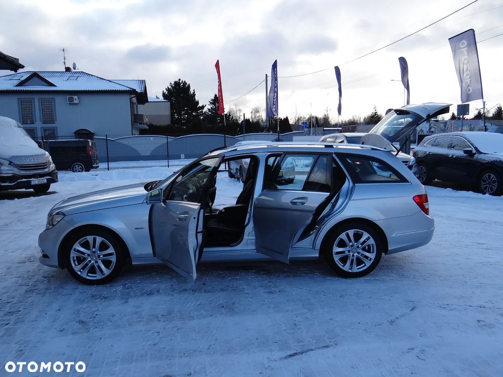 Mercedes-Benz Klasa C 180 CGI BlueEff Avantgarde - 14