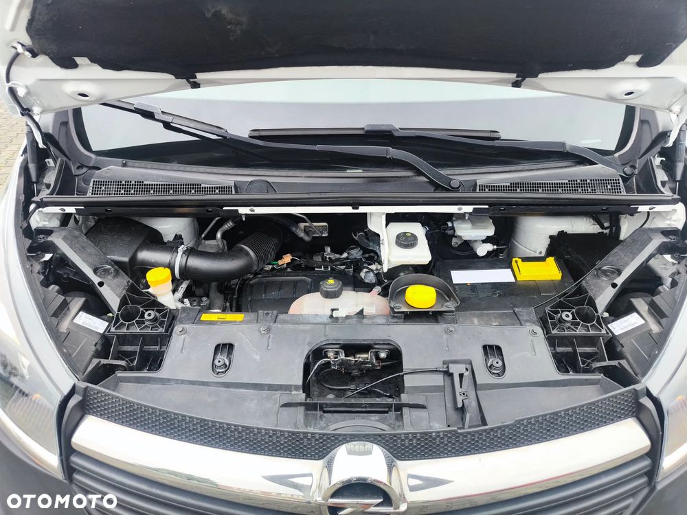Opel Vivaro - 22