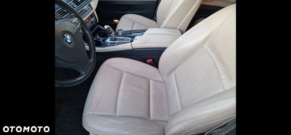 BMW Seria 5 518d Luxury Line - 10