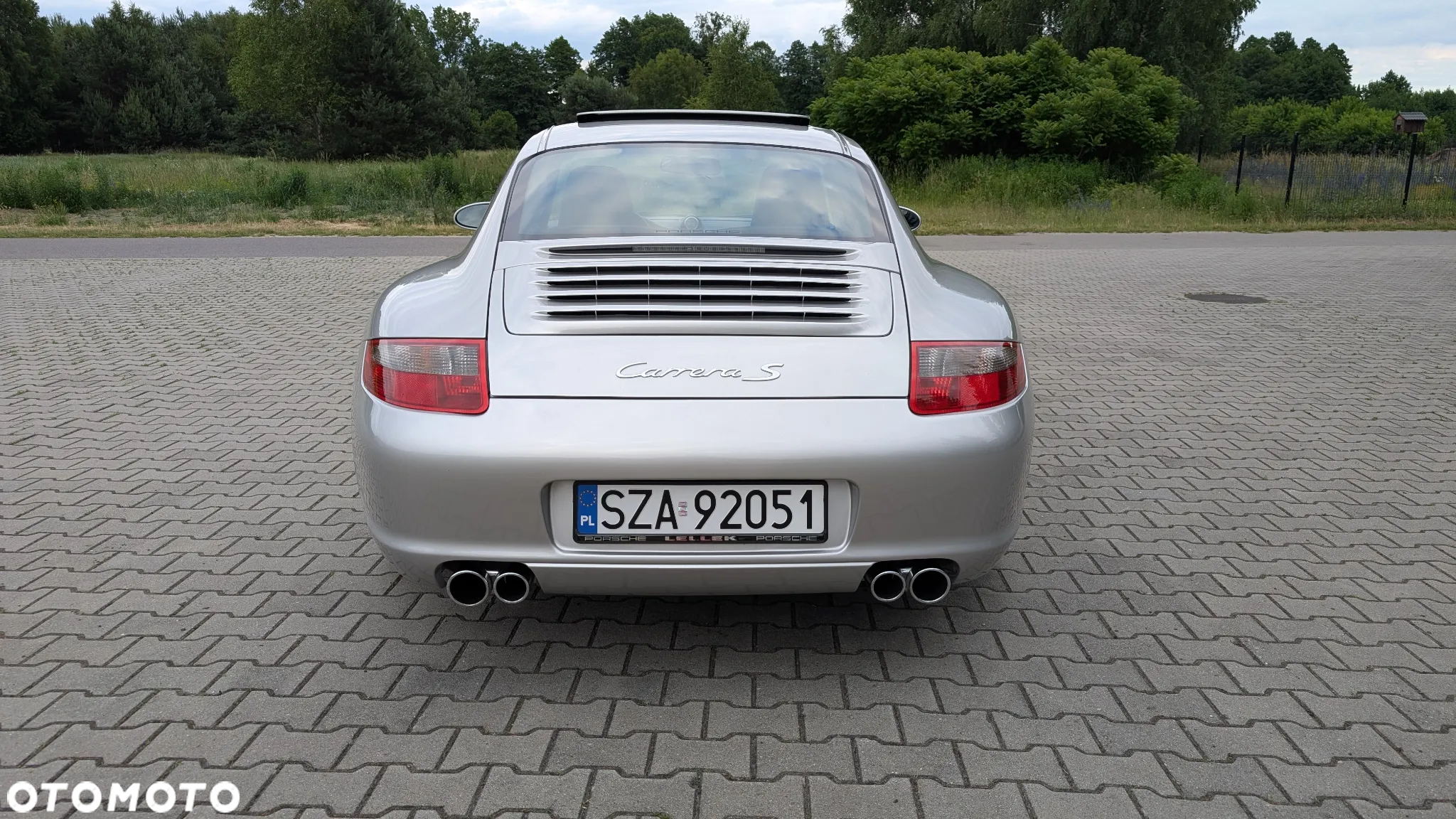 Porsche 911 Carrera S - 12