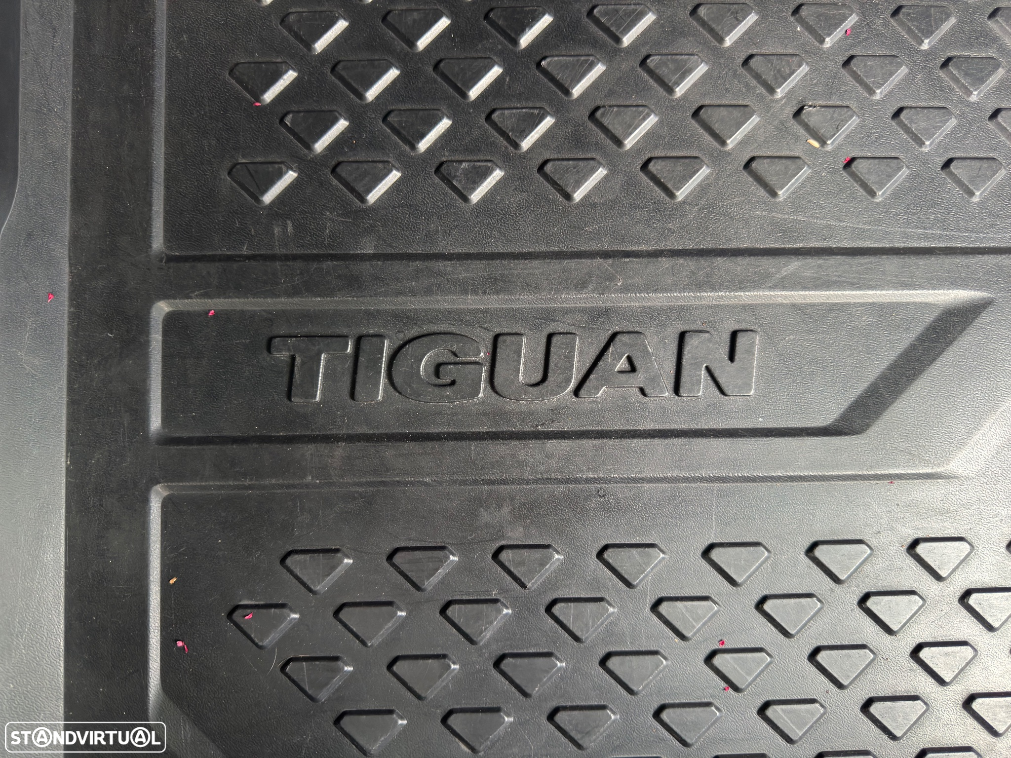 VW Tiguan 2.0 TDI R-Line - 20