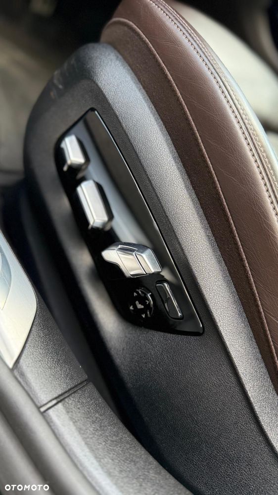 BMW Seria 7 750d xDrive sport - 17