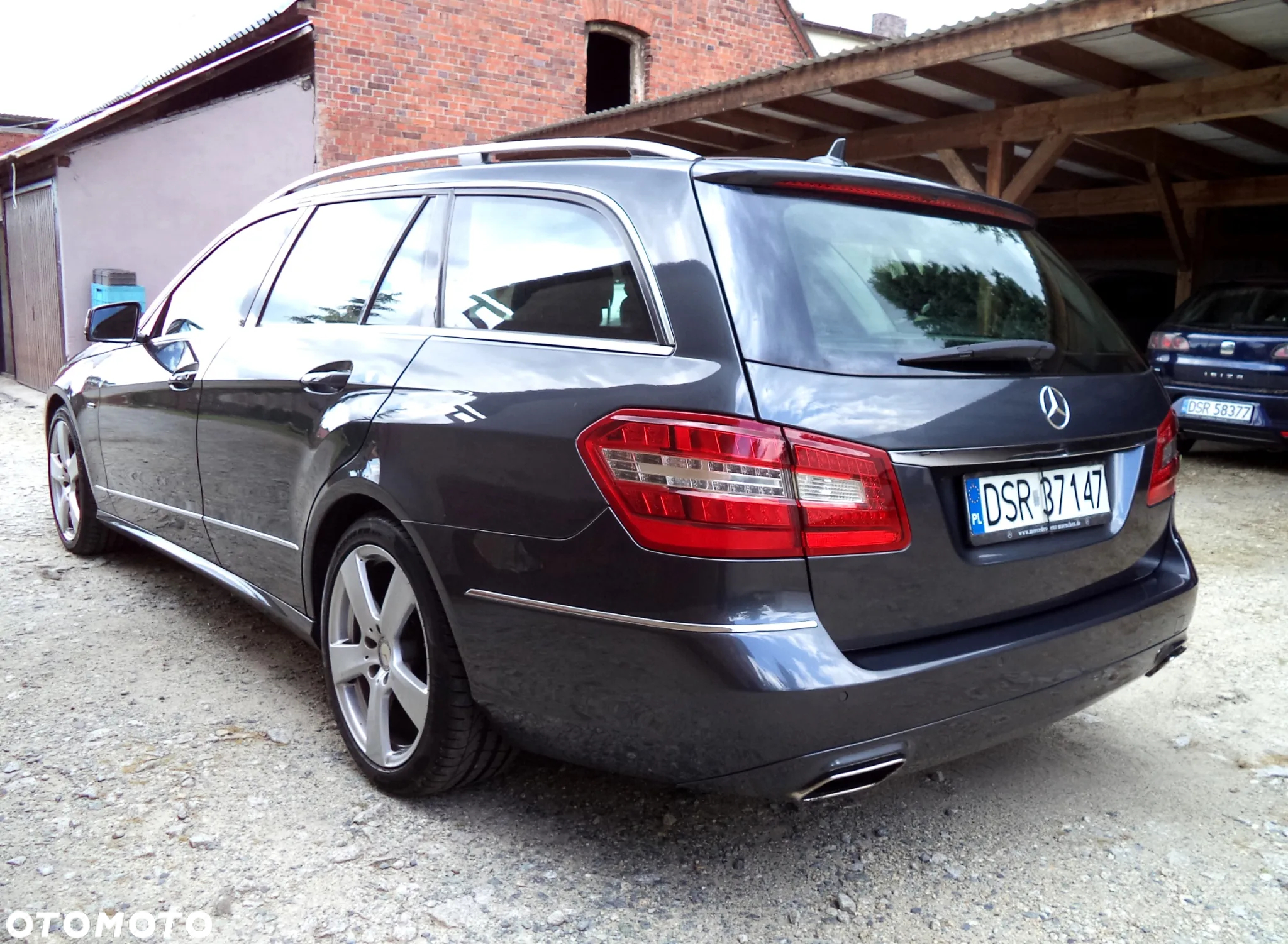 Mercedes-Benz Klasa E 350 T CDI DPF 4Matic BlueEFFICIENCY 7G-TRONIC Avantgarde - 3