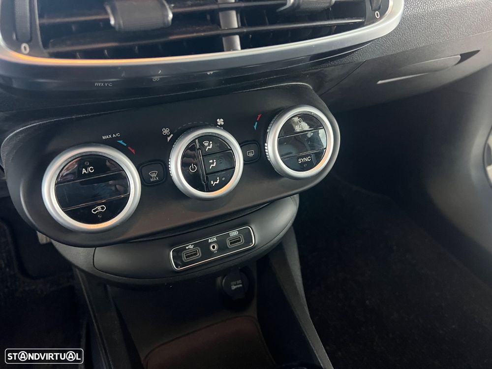 Fiat 500X 1.4 MA Lounge S&S - 34