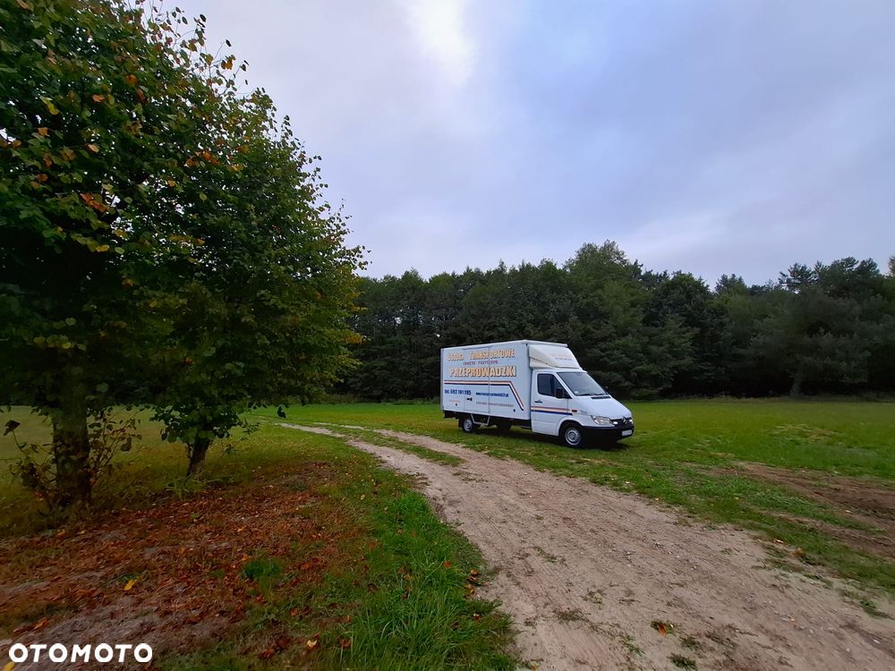 Mercedes-Benz Sprinter - 11