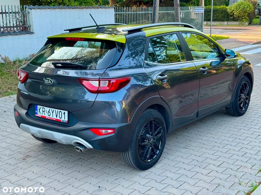 Kia Stonic 1.4 L - 16