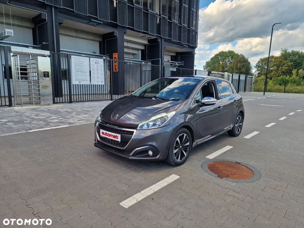 Peugeot 208 - 2