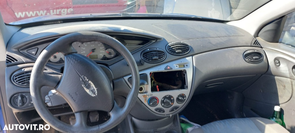 Dezmembrari Ford Focus 1 Hatchback An 2004 Motor 1.6 benzina - 5