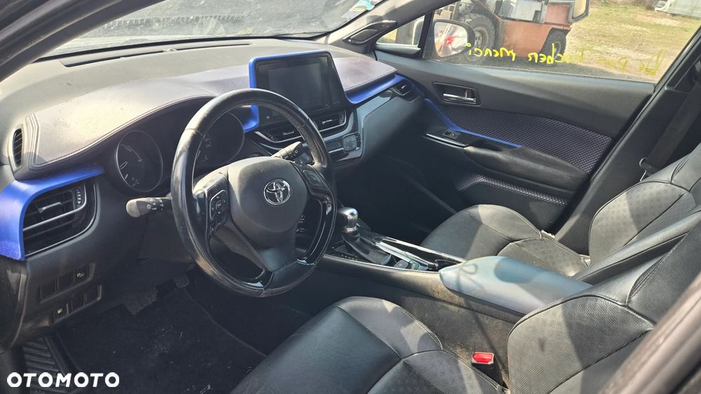 Toyota C-HR Style Selection - 7