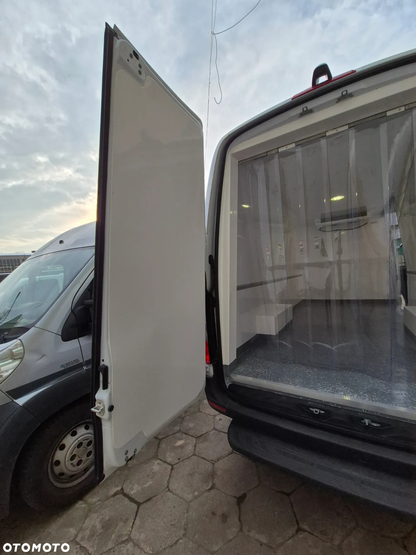 Mercedes-Benz Sprinter - 8