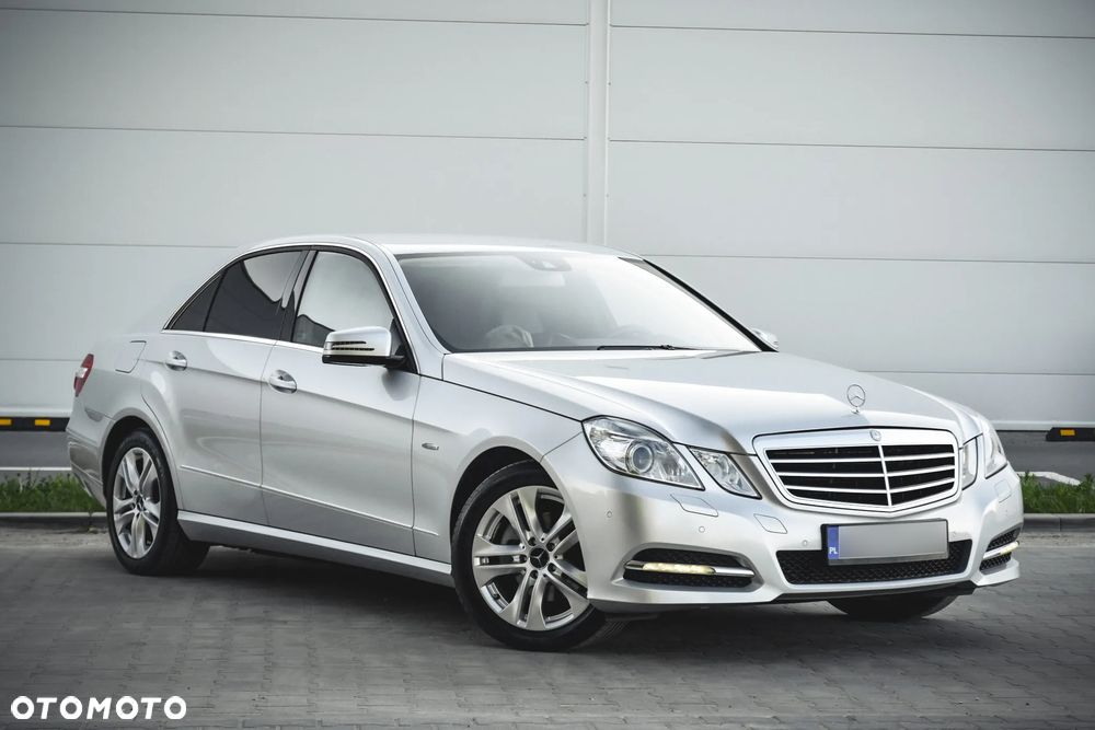 Mercedes-Benz Klasa E 200 CGI BlueEFFICIENCY 7G-TRONIC Avantgarde - 1
