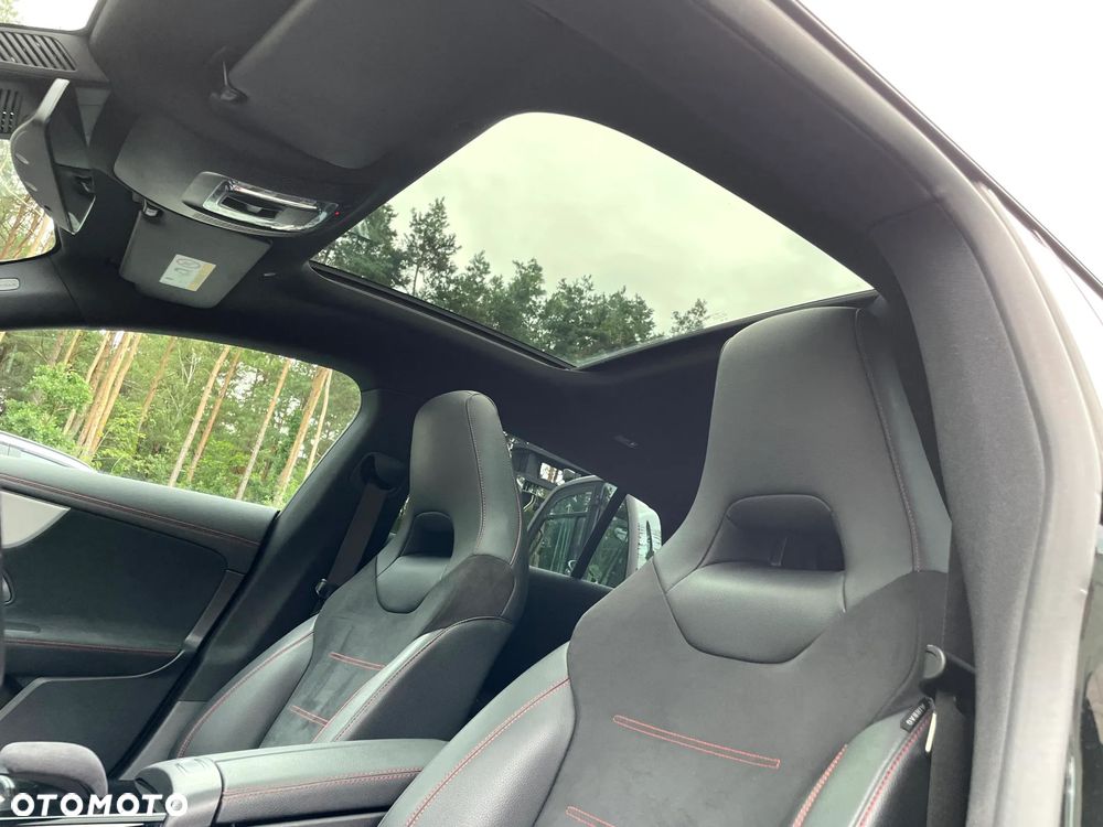 Mercedes-Benz CLA 200 d 8G-DCT AMG Line - 16