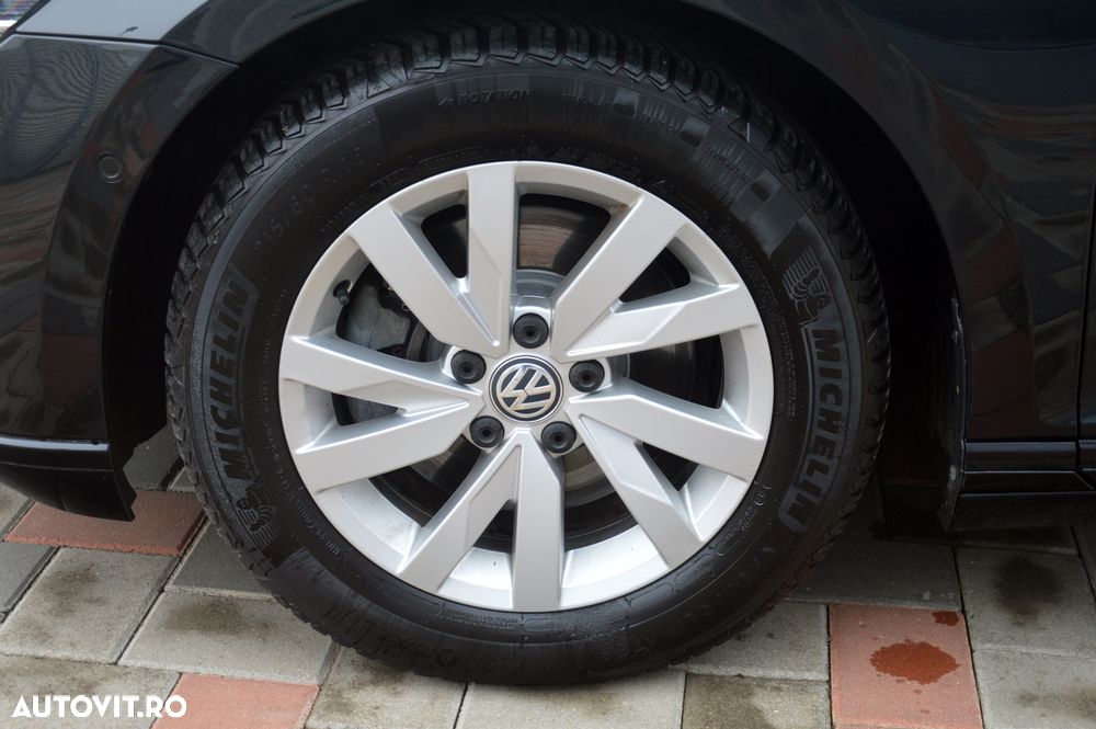 Volkswagen Passat 1.6 TDI DSG Comfortline - 13