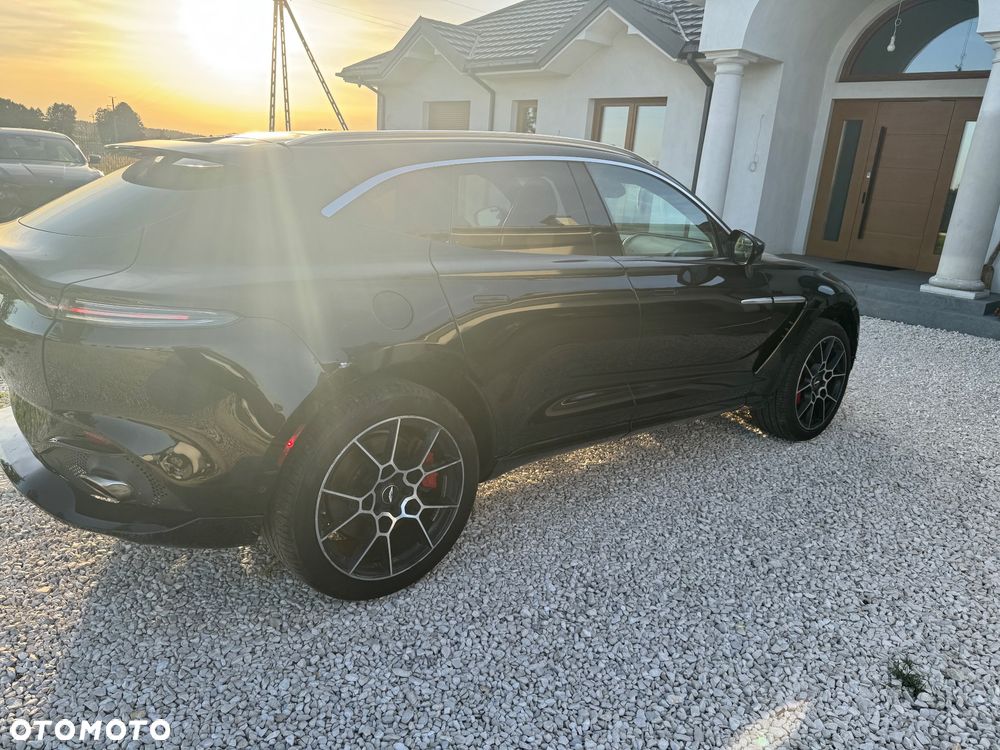 Aston Martin DBX Standard - 14