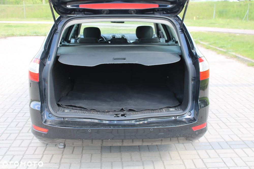 Ford Mondeo - 26