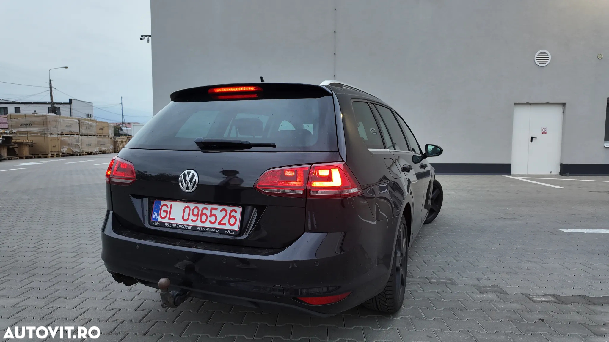 Volkswagen Golf 2.0 BlueTDI DSG Highline - 3