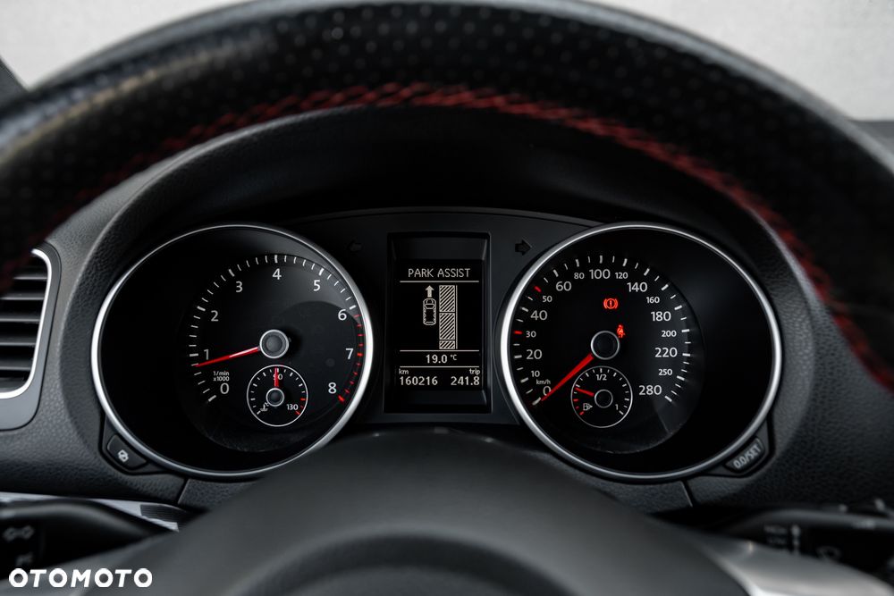 Volkswagen Golf 2.0 GTI - 33