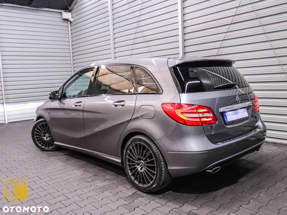 Mercedes-Benz Klasa B 180 d 7G-DCT SCORE - 4