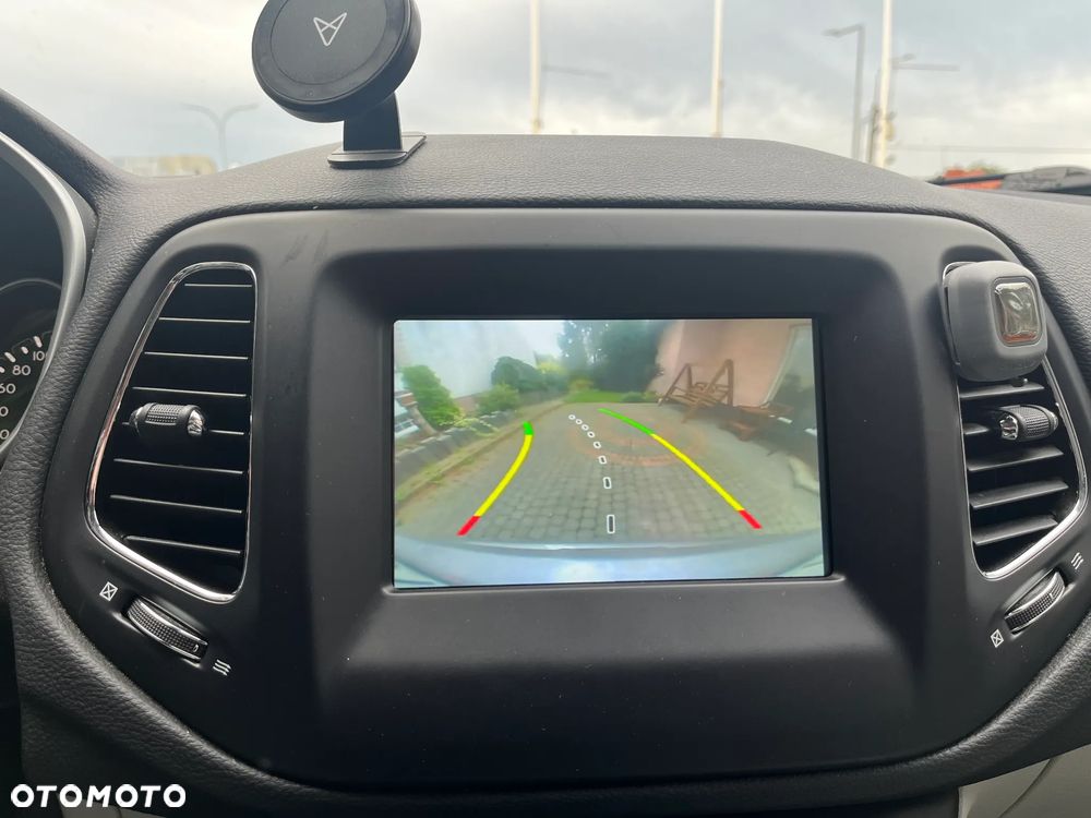 Jeep Compass - 35