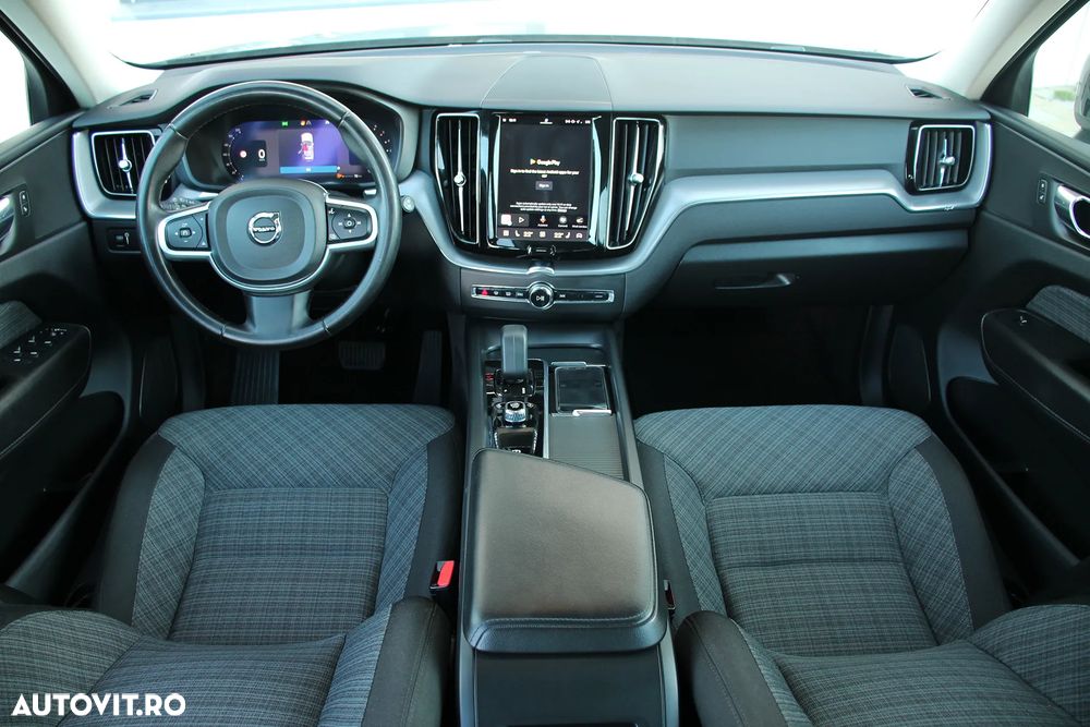 Volvo XC 60 B4 D AWD Geartronic Momentum - 17