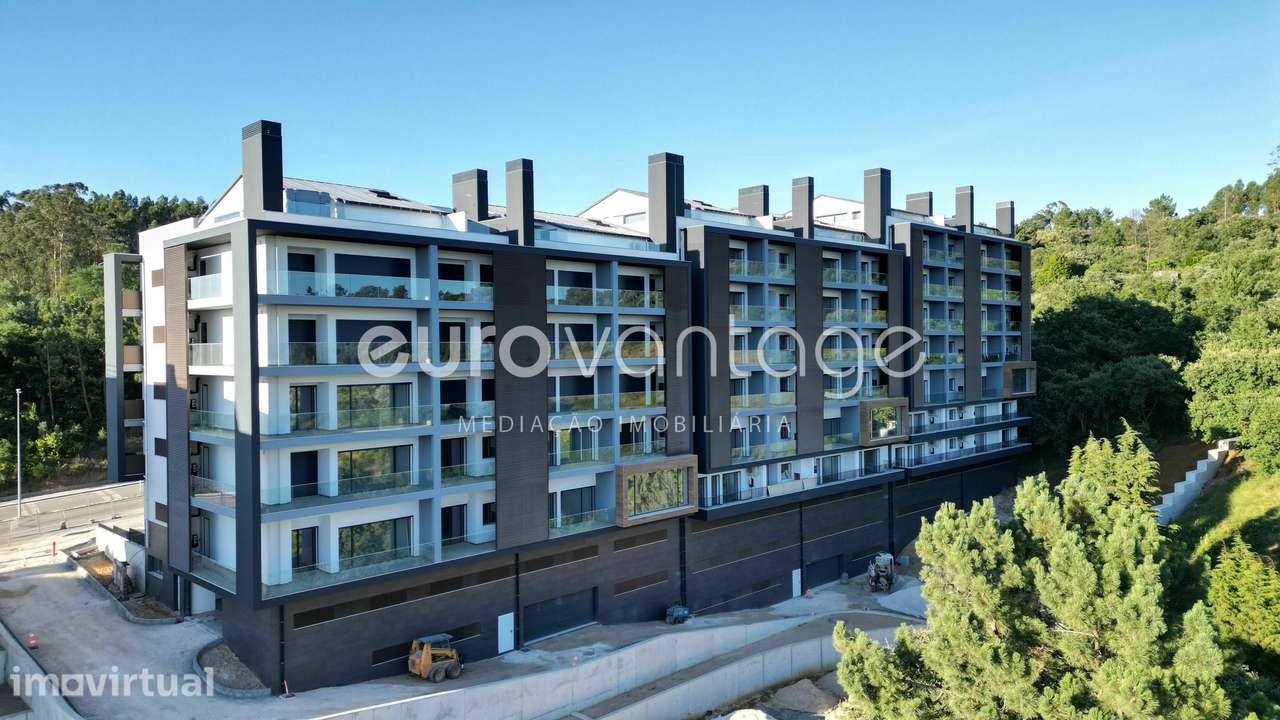 Apartamento T3 Duplex/Terraço/Vista castelo - Grande imagem: 3/12