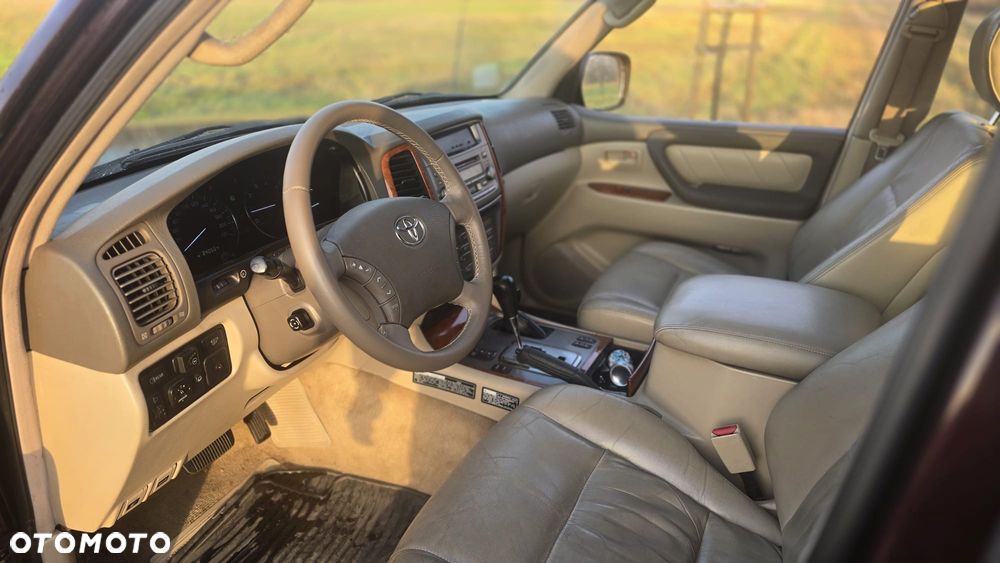 Toyota Land Cruiser 4.7 V8 - 16