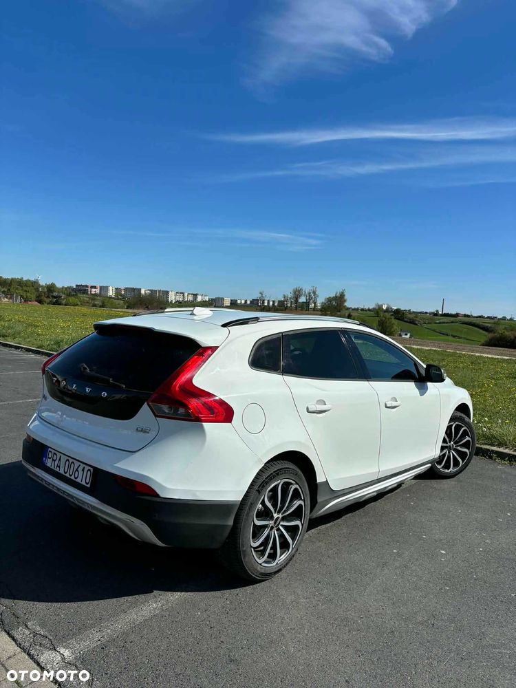 Volvo V40 Cross Country - 3