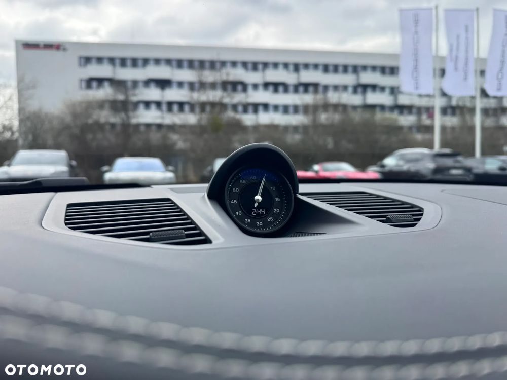 Porsche 911 Carrera S - 19