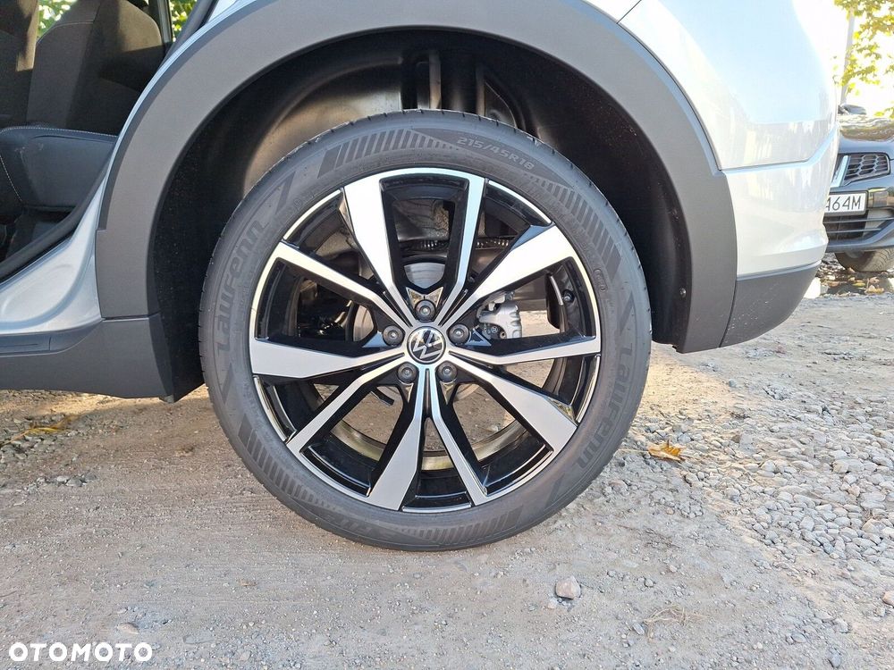 Volkswagen T-Cross - 17