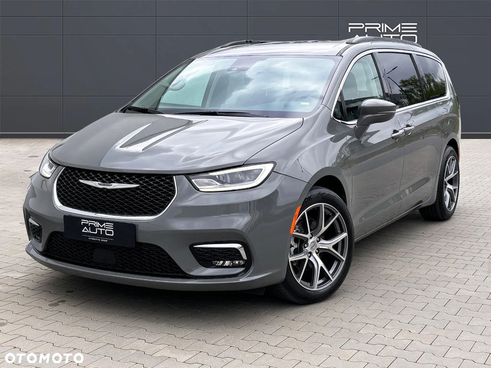 Chrysler Pacifica - 3