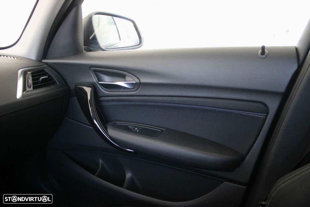 BMW 116 d Line Sport Auto - 30