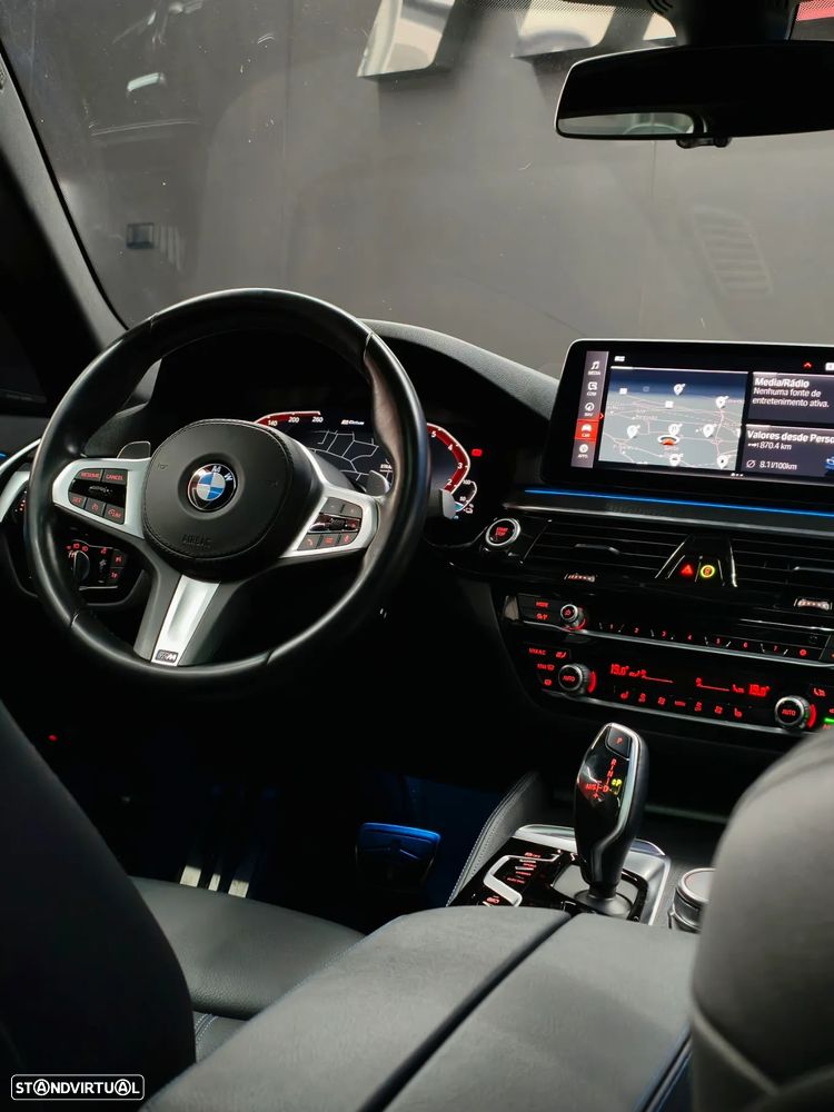 BMW 530 e Pack M - 28