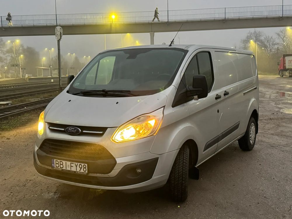 Ford TRANSIT CUSTOM - 8