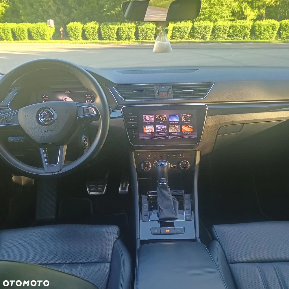 Skoda Superb 2.0 TDI SCR 4x4 L&K DSG - 7