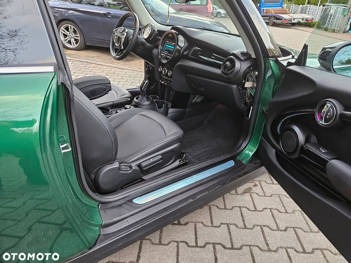 MINI Cooper Seven Chili - 8