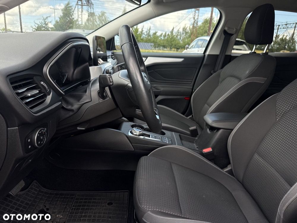 Ford Focus - 11
