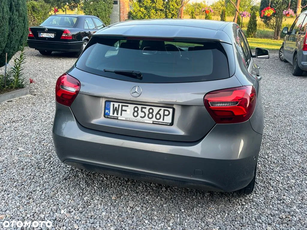 Mercedes-Benz Klasa A 180 (BlueEFFICIENCY) 7G-DCT - 3