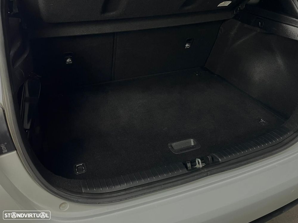 Kia Ceed 1.0 T-GDI Urban - 23