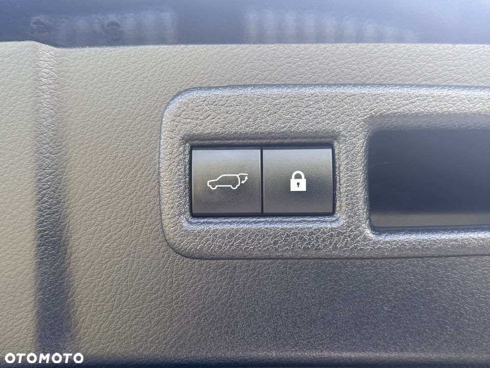Lexus NX 300h F Impression AWD - 37
