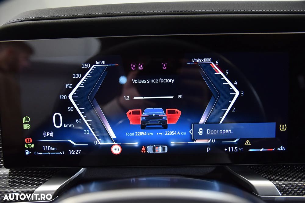 BMW Seria 7 740d xDrive MHEV - 11