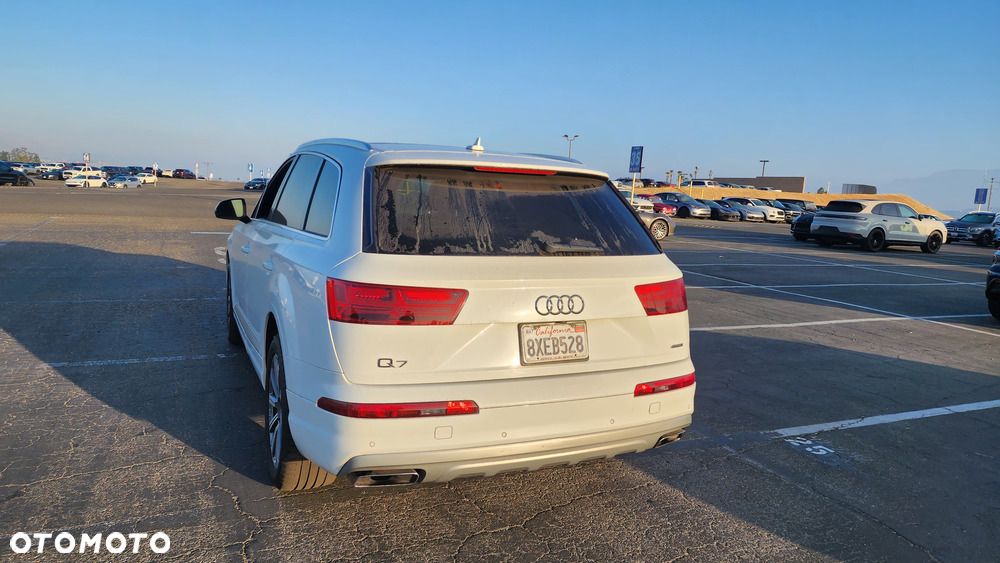 Audi Q7 - 7