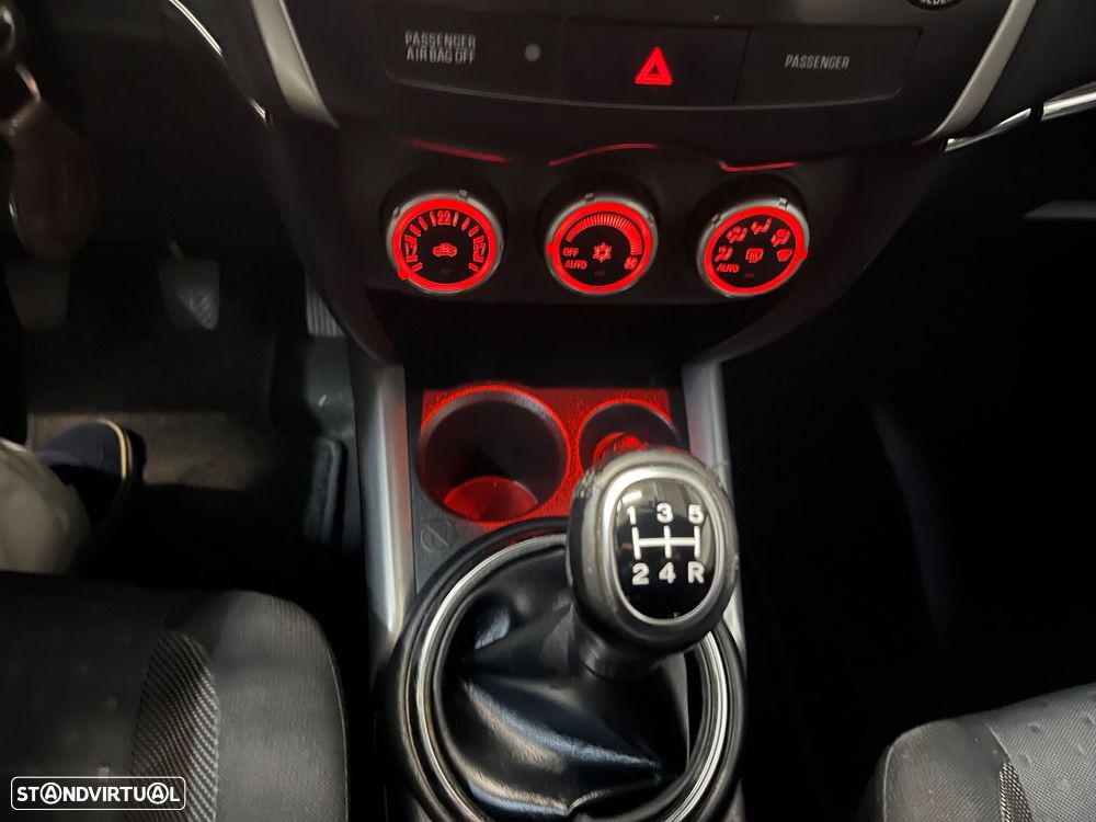 Mitsubishi ASX 1.6 Intense - 14