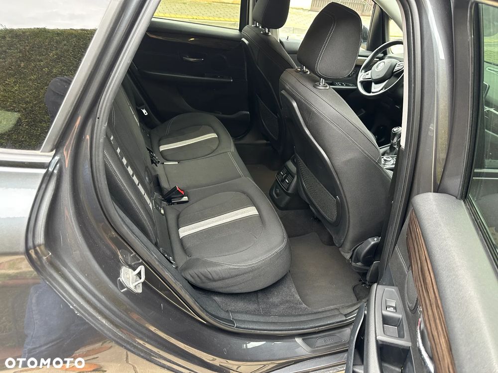 BMW Seria 2 216d Advantage - 15