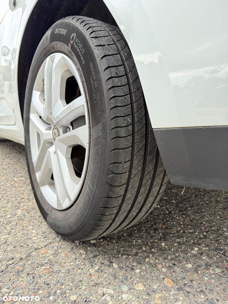 Renault Megane ver-blue-dci-115-edc-intens - 11