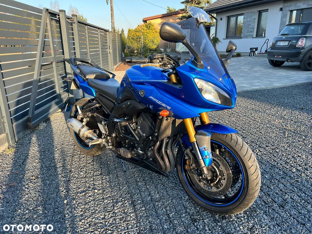 Yamaha FZ8 - 18