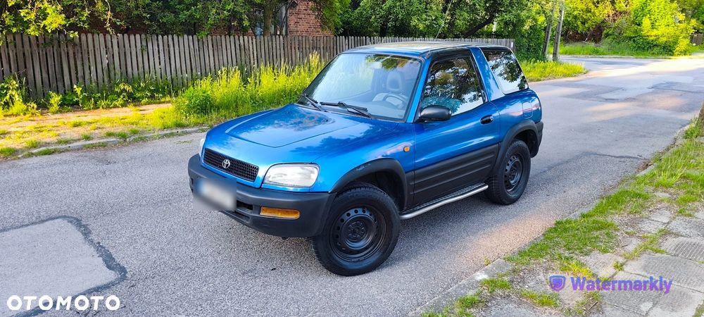 Toyota RAV4 - 1